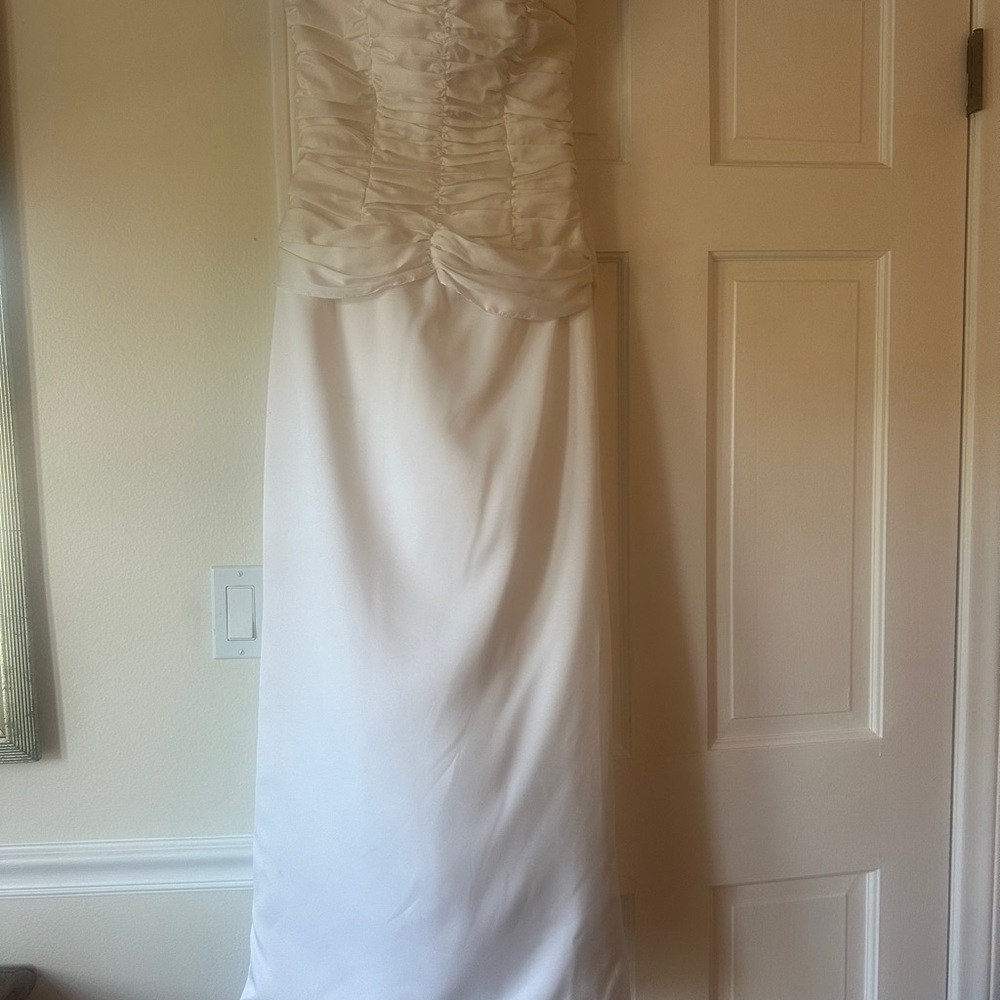 Vintage White Strapless corset wedding Gown pencil skirt with bow details - Picture 9 of 13